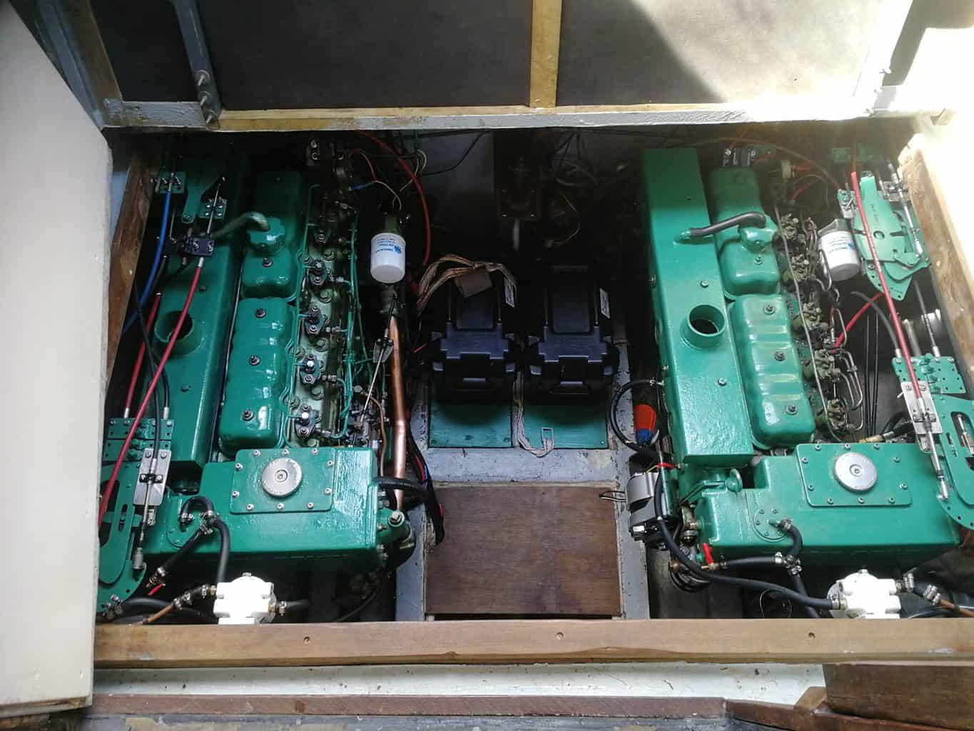 Seamaster 950 Engine Bay 